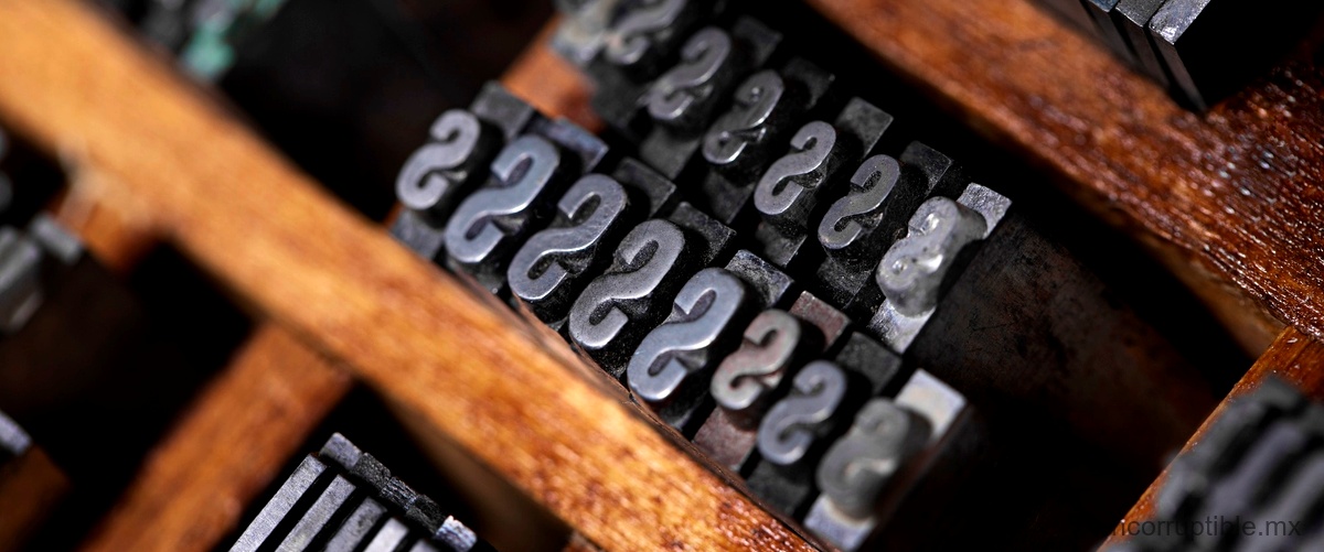 ¿Cuál es la relación entre los procesadores de texto y las antiguas máquinas de escribir?